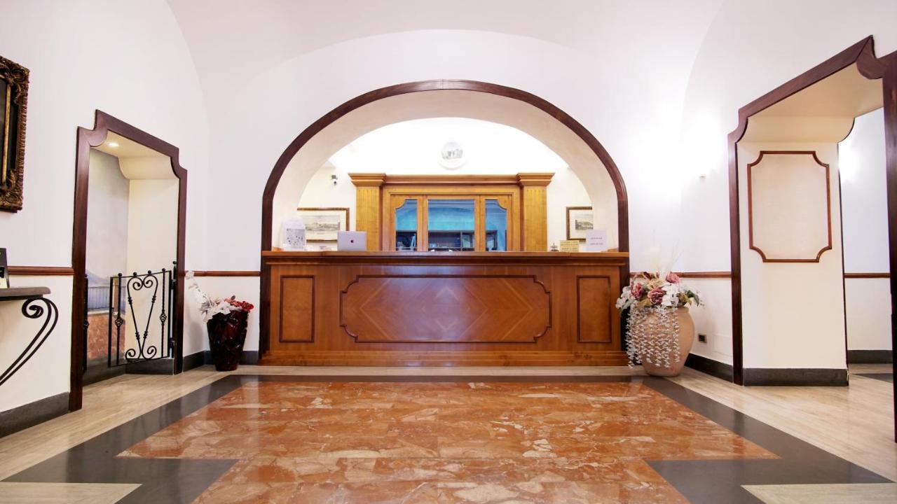 Hotel Cesare 14 نابولي المظهر الخارجي الصورة